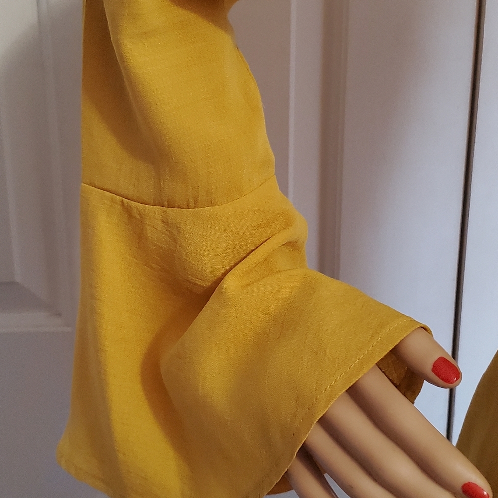 Ladies blouse - Picture 3 of 4